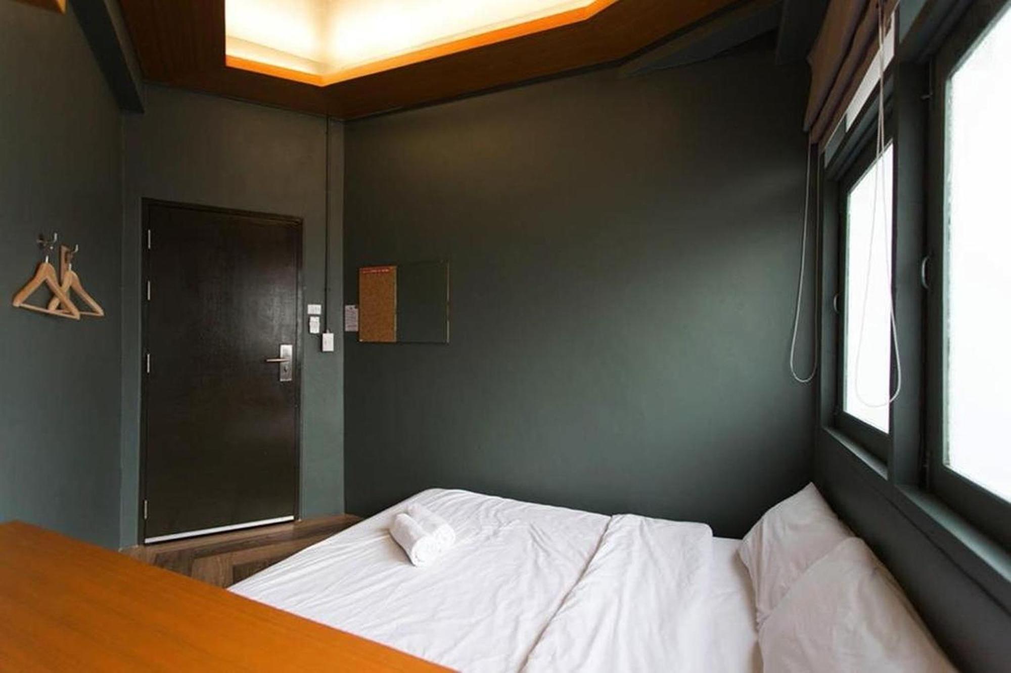 Loftel 22 Hostel Банкок Екстериор снимка